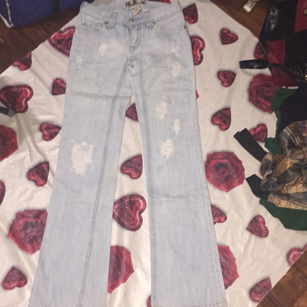 Jeans
